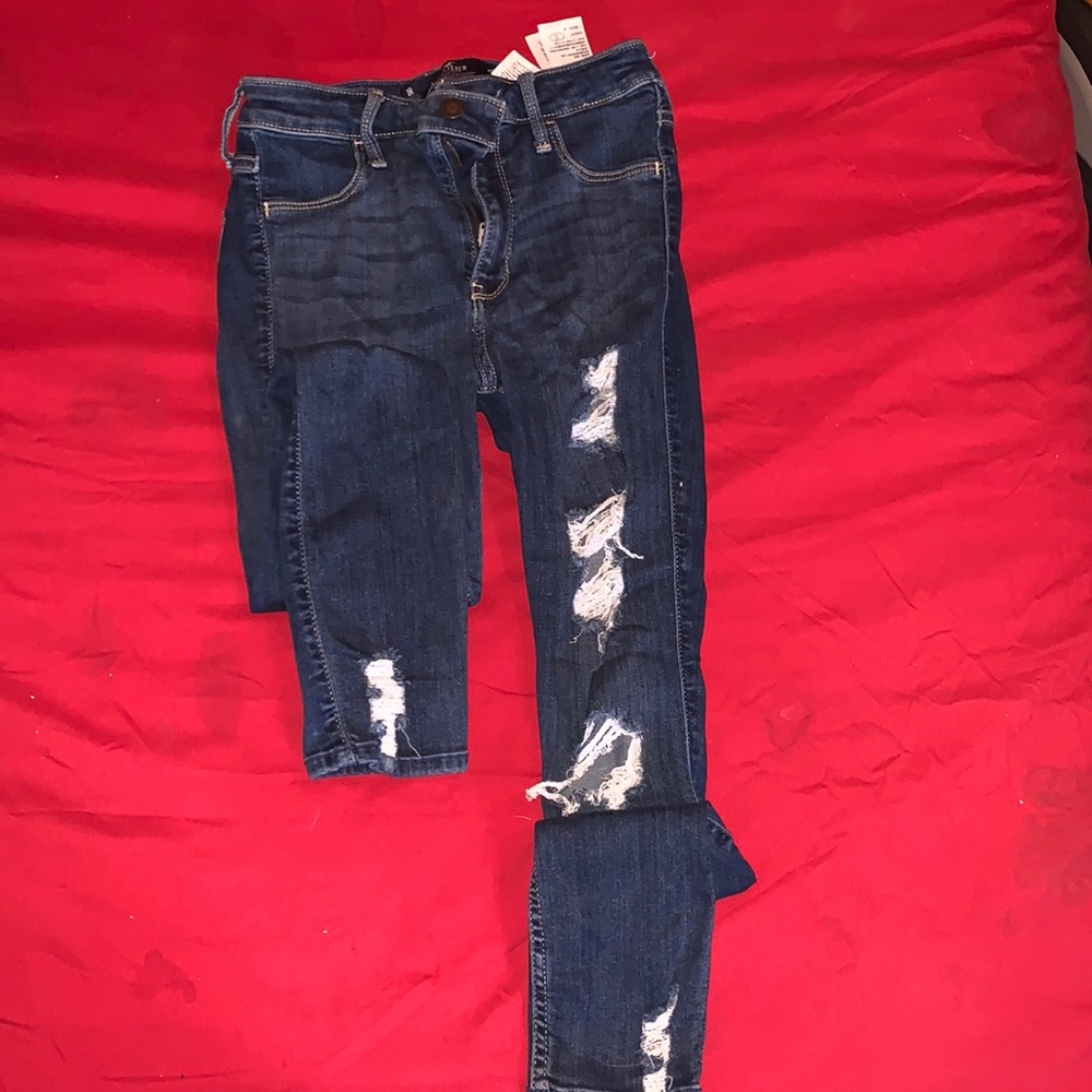 Hollister 1R ripped skinny jeans